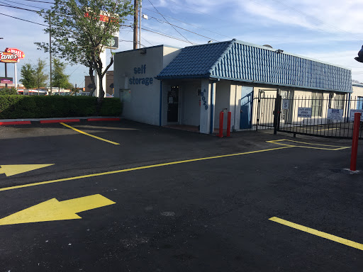 Self-Storage Facility «Your Storage Place - Fredericksburg Rd», reviews and photos, 8029 Fredericksburg Rd, San Antonio, TX 78229, USA