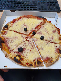 Plats et boissons du Pizzas à emporter Pizza Bazac à Sébazac-Concourès - n°1