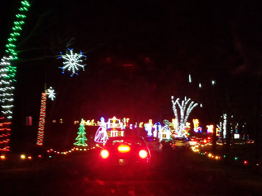 Christmas Store «Lights in the Parkway», reviews and photos, 1700 Martin Luther King Jr Dr, Allentown, PA 18104, USA