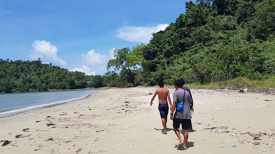 Caruray Beach