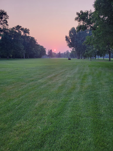 Golf Course «Edgewood Golf Course Pro Shop», reviews and photos, 19 Golf Course Rd, Fargo, ND 58102, USA