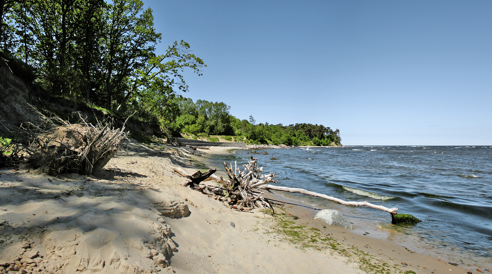 Valokuva Gvargeiiskiy beachista. sisältäen pitkä suora