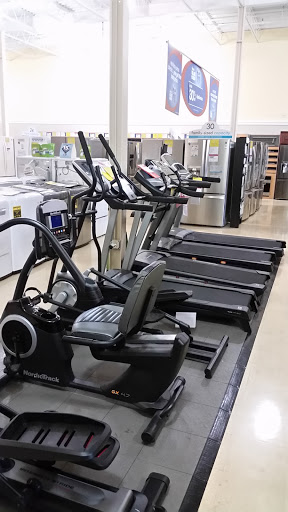 Appliance Store «Sears Hometown Store», reviews and photos, 9034 Overland Plaza, Overland, MO 63114, USA