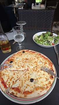 Pizza du Restaurant La Riviera à Varces-Allières-et-Risset - n°3