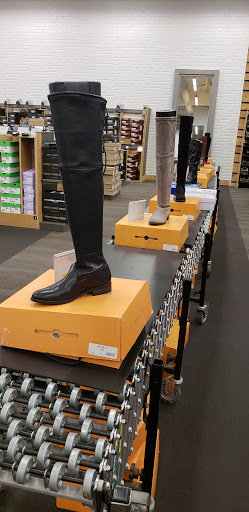 Shoe Store «DSW Designer Shoe Warehouse», reviews and photos, 10015 E Independence Blvd, Matthews, NC 28105, USA