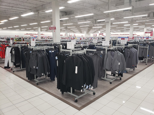 Clothing Store «Burlington Coat Factory», reviews and photos, 17500 Southcenter Pkwy, Tukwila, WA 98188, USA