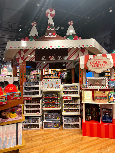 Toy Store «Disney Store», reviews and photos, 500 W Farms Mall, Farmington, CT 06032, USA