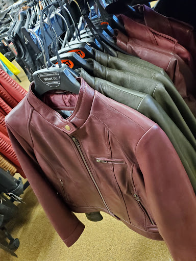 Leather Coats Store «SUNSET LEATHER», reviews and photos, 101 Airport Rd, Hartford, CT 06114, USA