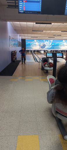 Bowling Alley «Blue Valley Lanes Inc», reviews and photos, 495 E Moorestown Rd, Wind Gap, PA 18091, USA