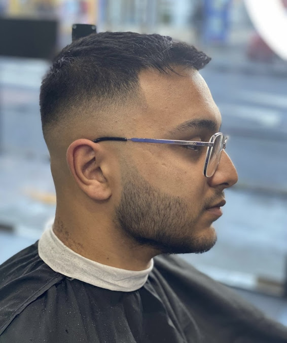 Adam Williams Aesthetics - جوزيف مور مصففي الشعر - Adam Williams Aesthetics - Josef Moore Hairdressers