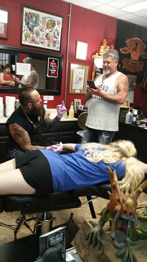 Tattoo Shop «House of Ink», reviews and photos, 1100 Smithville Hwy, McMinnville, TN 37110, USA