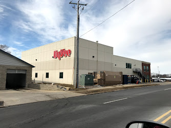 Hy-Vee Grocery Store