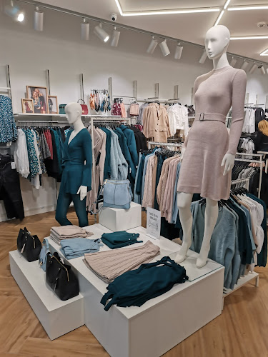 Opinii despre Orsay în Budaörs - Ruhabolt