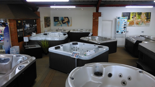 Comments and reviews of Walfins Hot Tubs (Swindon)