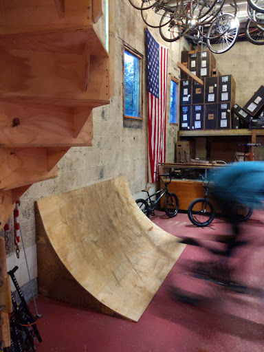 Bicycle Store «Belmar Bike Shop», reviews and photos, 1318 Main St, Belmar, NJ 07719, USA