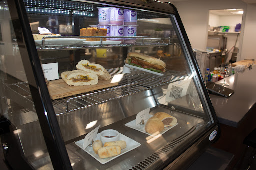 Cadillac Dealer «Ocean Cadillac», reviews and photos, 1000 Kane Concourse, Miami Beach, FL 33154, USA