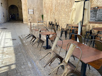 Atmosphère du Restaurant Café Des Vestiges à Bonifacio - n°9