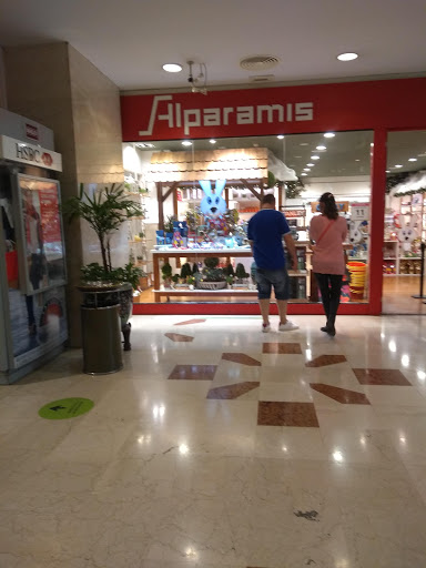 Alparamis