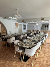 Atmosphère du Restaurant Hôtel Au Lion d'Or à Saint-Pol-sur-Ternoise - n°2