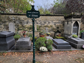 Tombe de Marguerite Duras