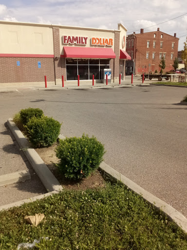 Dollar Store «FAMILY DOLLAR», reviews and photos, 130 Main St, Hamilton, OH 45013, USA