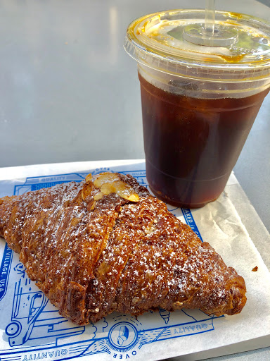 Coffee Shop «Dollop Coffee Co.», reviews and photos, 345 E Ohio St, Chicago, IL 60611, USA