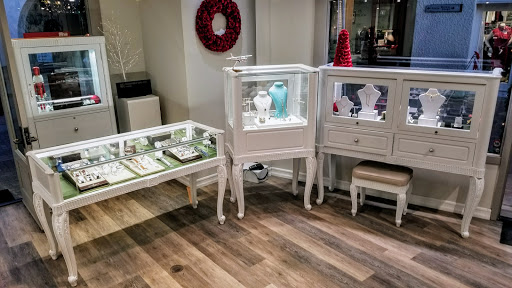 Jewelry Store «Loghman Jewelers», reviews and photos, 1555 Camino Del Mar, Del Mar, CA 92014, USA