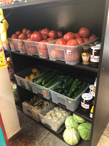 Отзиви за Магазин за плодове и зеленчуци/алкохол и цигари "Там" в София - Супермаркет