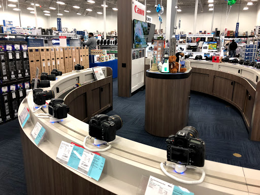 Electronics Store «Best Buy», reviews and photos, 131 Mall Woods Dr, Dayton, OH 45449, USA