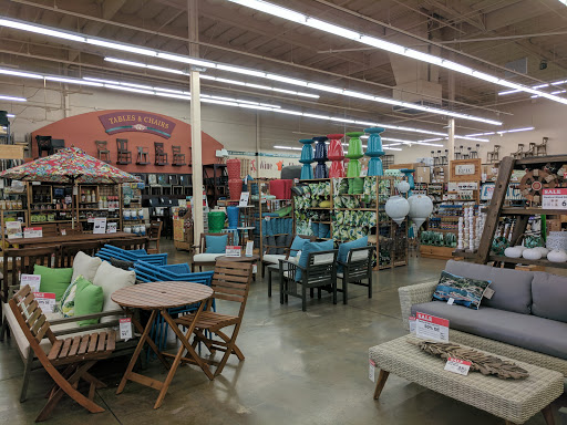 Garden furniture shop Fresno