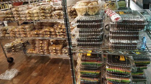 Grocery Store «Chestnut Grocery», reviews and photos, 700 Myrtle Ave, Brooklyn, NY 11205, USA