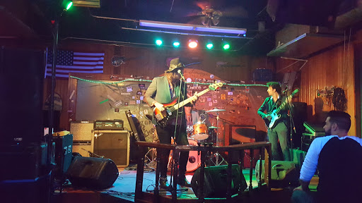 Bicycle Store «Neptune Cyclery», reviews and photos, 13 S Safford Ave, Tarpon Springs, FL 34689, USA