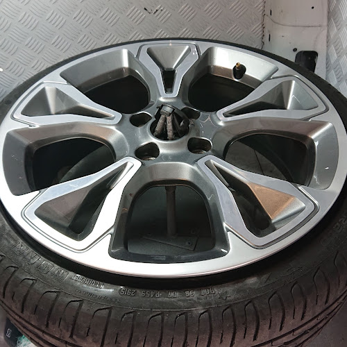 Comments and reviews of AutoSpotted Alloy Wheel Repair