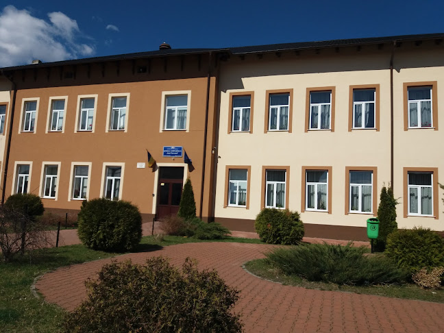 Şcoala cu clasele I-VII nr.1 "Ioan Vicoveanu" - Școală