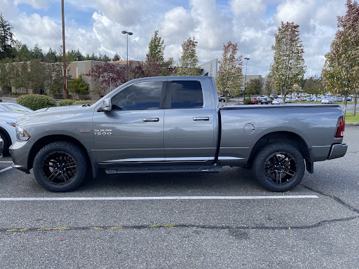 Tire Shop «Discount Tire Store - Lakewood, WA», reviews and photos, 2214 84th St S, Lakewood, WA 98499, USA