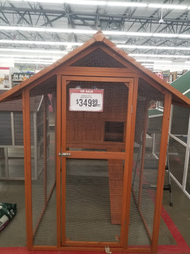 Home Improvement Store «Tractor Supply Co.», reviews and photos, 2101 Bay St STE A, Taunton, MA 02780, USA