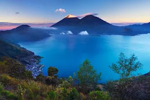 Lago Atitlán image