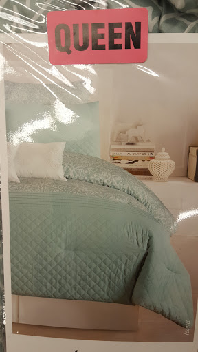 Department Store «T.J. Maxx», reviews and photos, 951 W Pleasant Valley Rd, Parma, OH 44134, USA