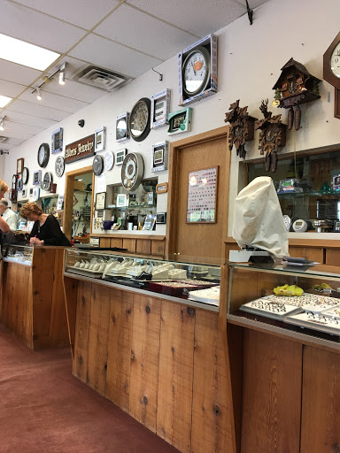 Albers Jewelry, 1935 Wayzata Blvd # 108, Long Lake, MN 55356, USA, 