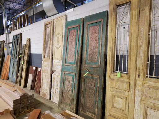 Scroungers Paradise, 9 Hickman Dr, Asheville, NC 28803, USA, 