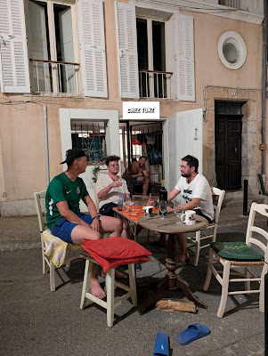 Chez Tonz à Lorgues