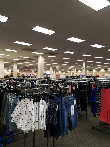 Clothing Store «Burlington Coat Factory», reviews and photos, 74 Broad St, Stamford, CT 06901, USA