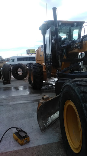 Auto Repair Shop «Discount Tire & Service of Greeley», reviews and photos, 120 18th St, Greeley, CO 80631, USA