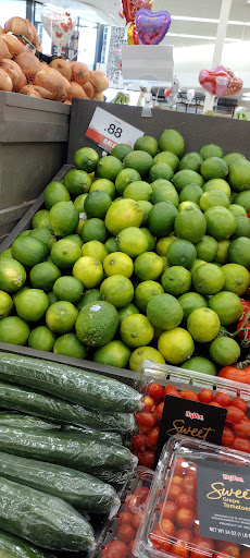 Supermarket «Hy-Vee», reviews and photos, 2100 N Broadway, Yankton, SD 57078, USA