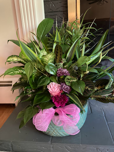 Florist «Event Connoisseur Flowers & Gifts», reviews and photos, 39 New London Turnpike #116, Glastonbury, CT 06033, USA