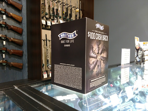 Outdoor Sports Store «Field & Stream», reviews and photos, 870 Walt Whitman Rd Ste B, Melville, NY 11747, USA