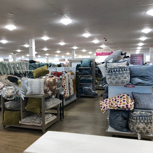 Home Goods Store «HomeGoods», reviews and photos, 4847 E Ray Rd, Phoenix, AZ 85044, USA