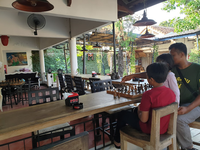PM RESTO AND CAFE