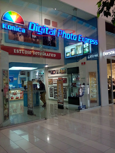 Konica Digital Photo Express - Quito