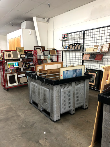 Thrift Store «Waterfront Rescue Mission», reviews and photos